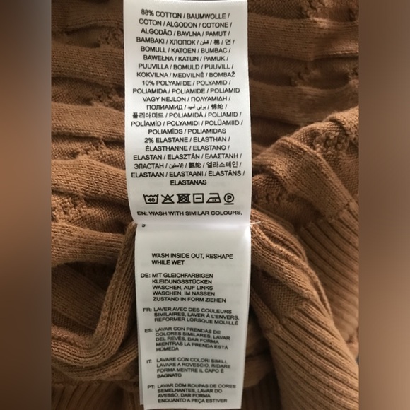 NWOT Preppy Perfectly Over-sized Gant Stretch Cotton Cable Knit V-Neck Sweater M - Picture 15 of 15